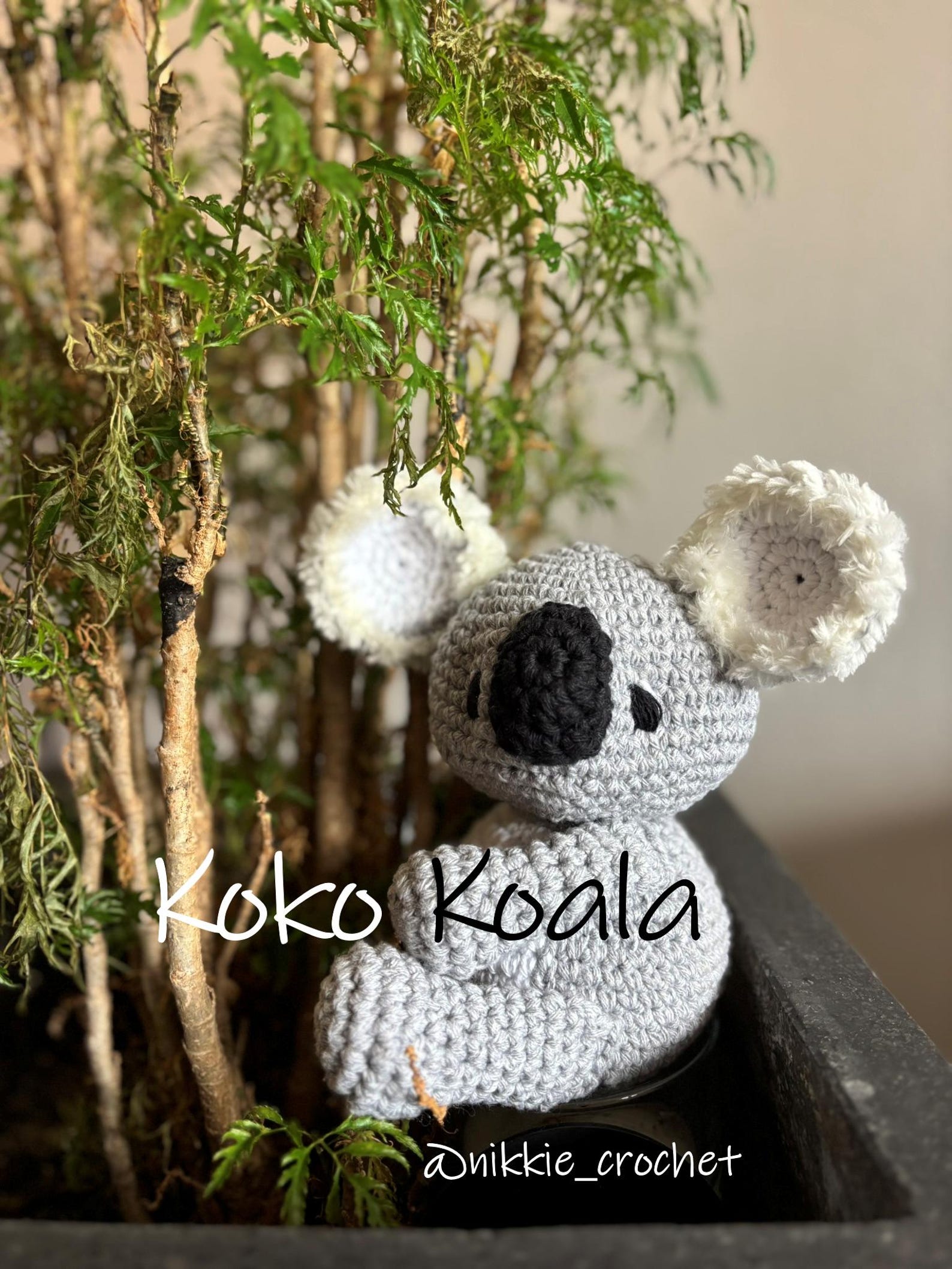 Amigurumi Koala, Koko Koala among leaves